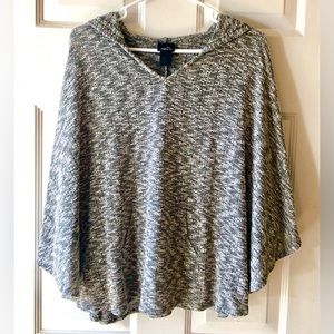 Rue 21 Sage Green White Marled Poly Blend Knit Hooded Poncho One Size Hand Pouch